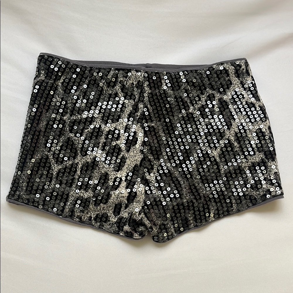 Sequin Animal Print Shorts - Picture 2 of 4